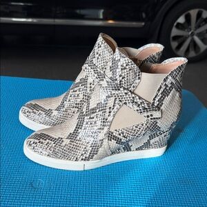 Linea Paulo Snake-Print Wedge Sneaker Bootie in Neutral 8M